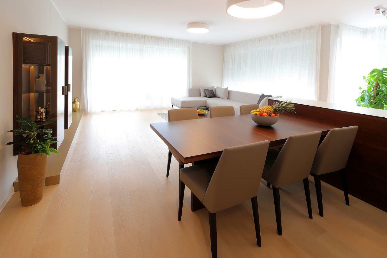 Stylish Apartment 100 M From The Beach Опатия Экстерьер фото