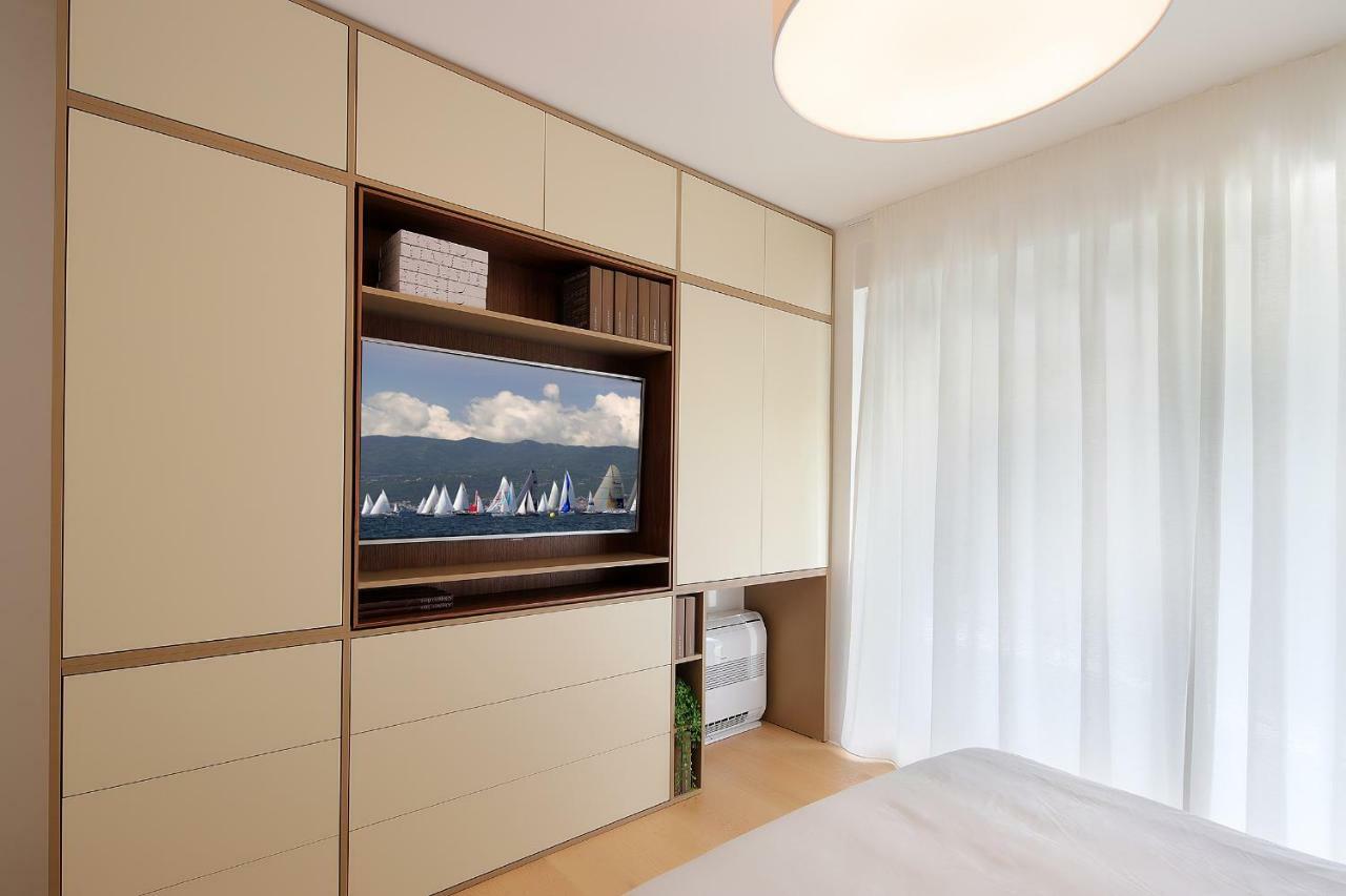 Stylish Apartment 100 M From The Beach Опатия Экстерьер фото