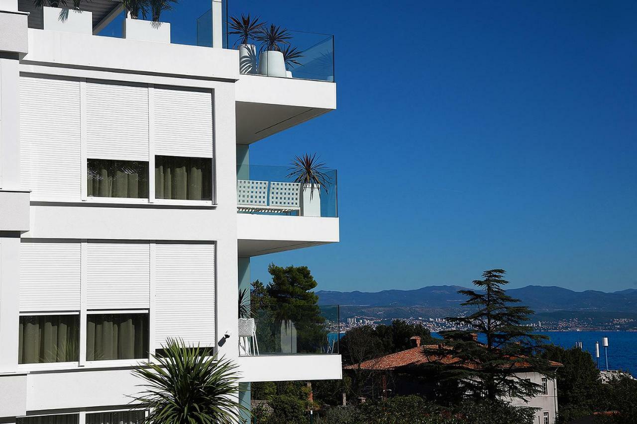 Stylish Apartment 100 M From The Beach Опатия Экстерьер фото